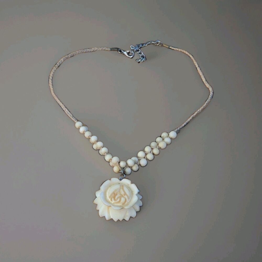 Vintage Carved Lotus Flower Om Pendant Necklace Boho Spiritual Beaded Tribal
